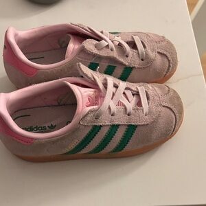 Adidas gazelle pink green size 10. Great used condition